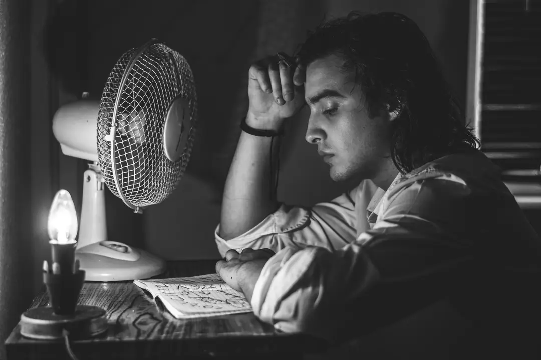 monochrome photo of man leaning on table 2536577f1593078070