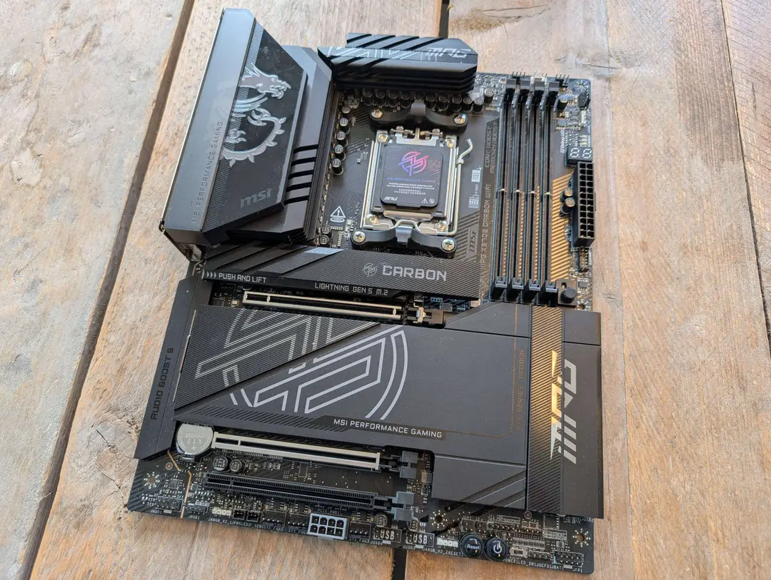 msi mpg x870e carbon wifi