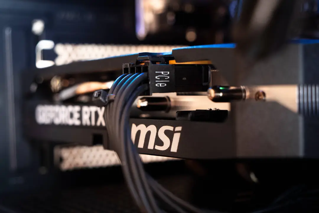 MSI Ik Hoor Je PC-25