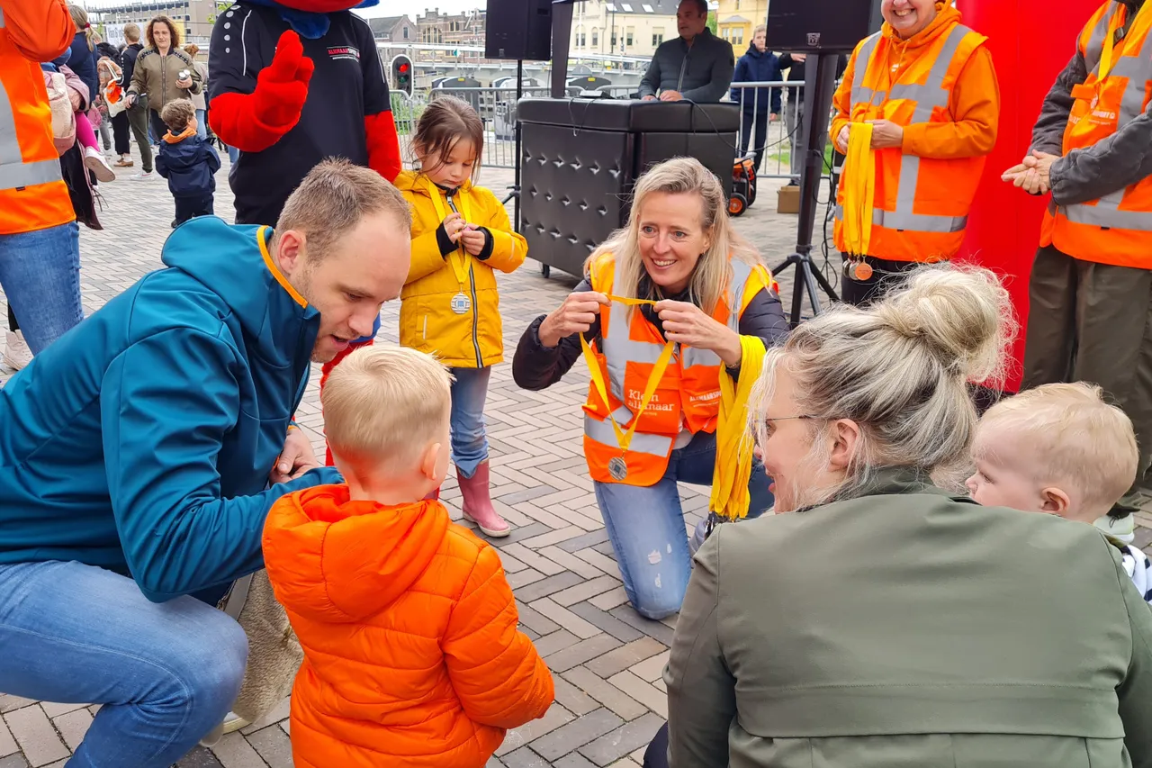avond4daagse huldiging medaille peuterloop
