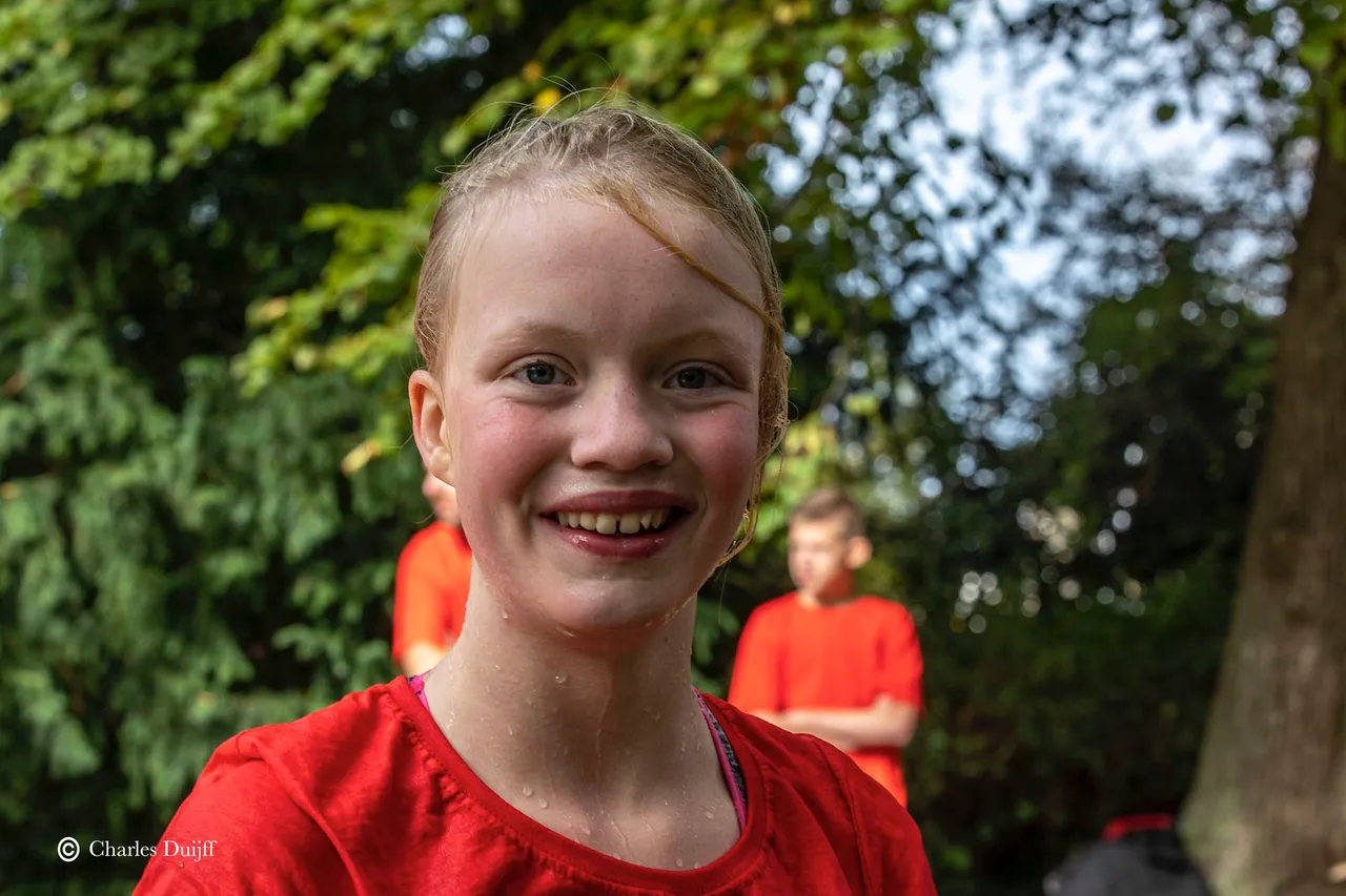 meisje te water