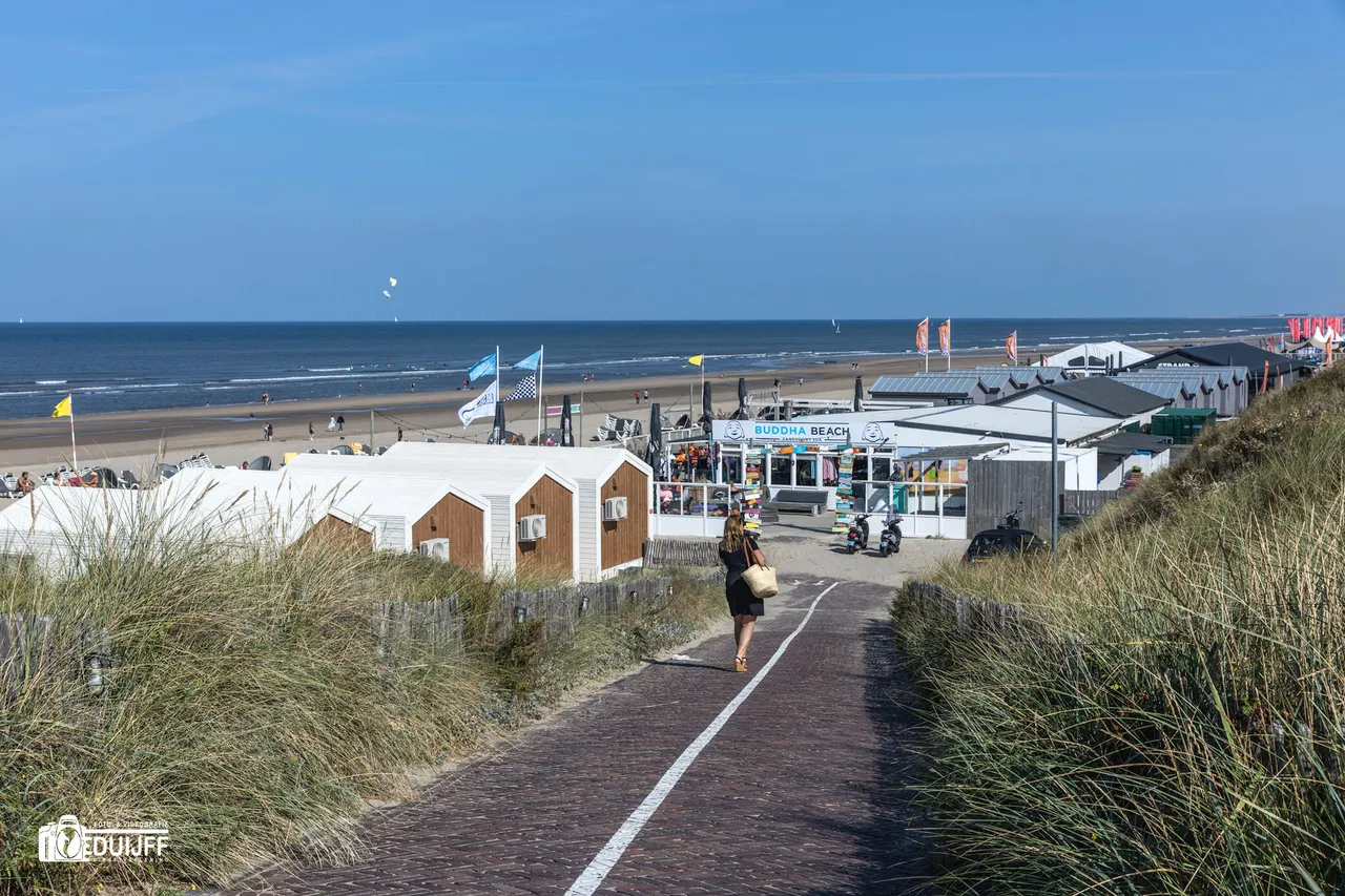 strandpaviljoen2