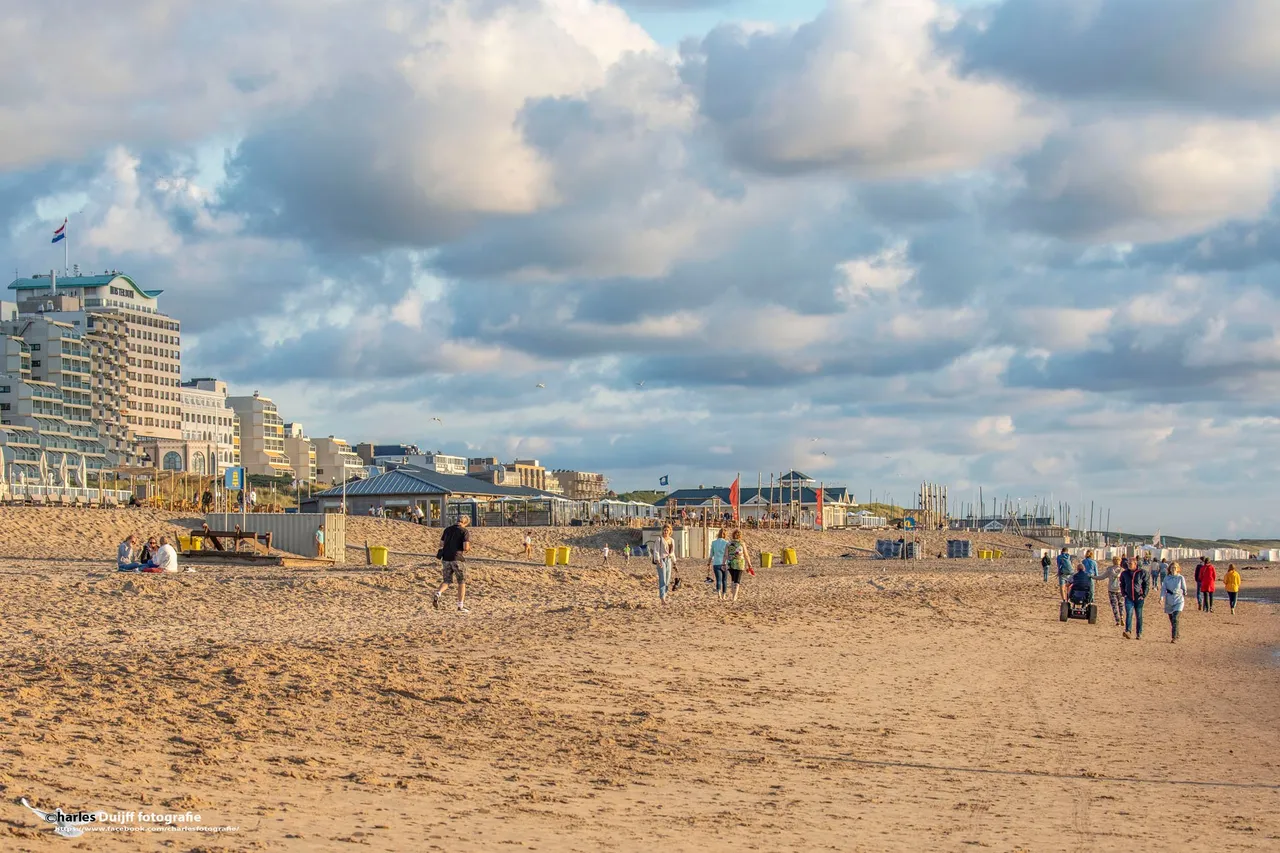 zonnig strand