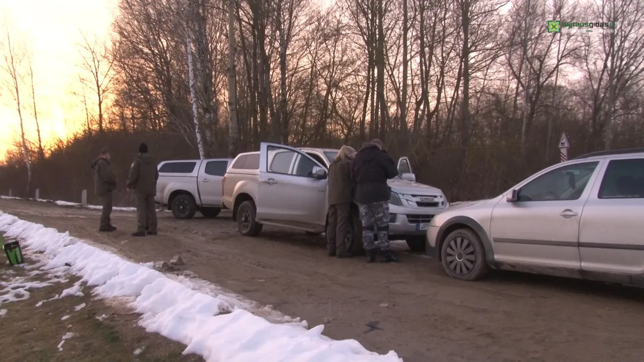 03 09 lydeka00 00 26 09still001