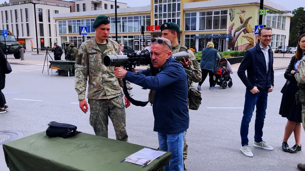 03 po reportazo00 00 11 06still102