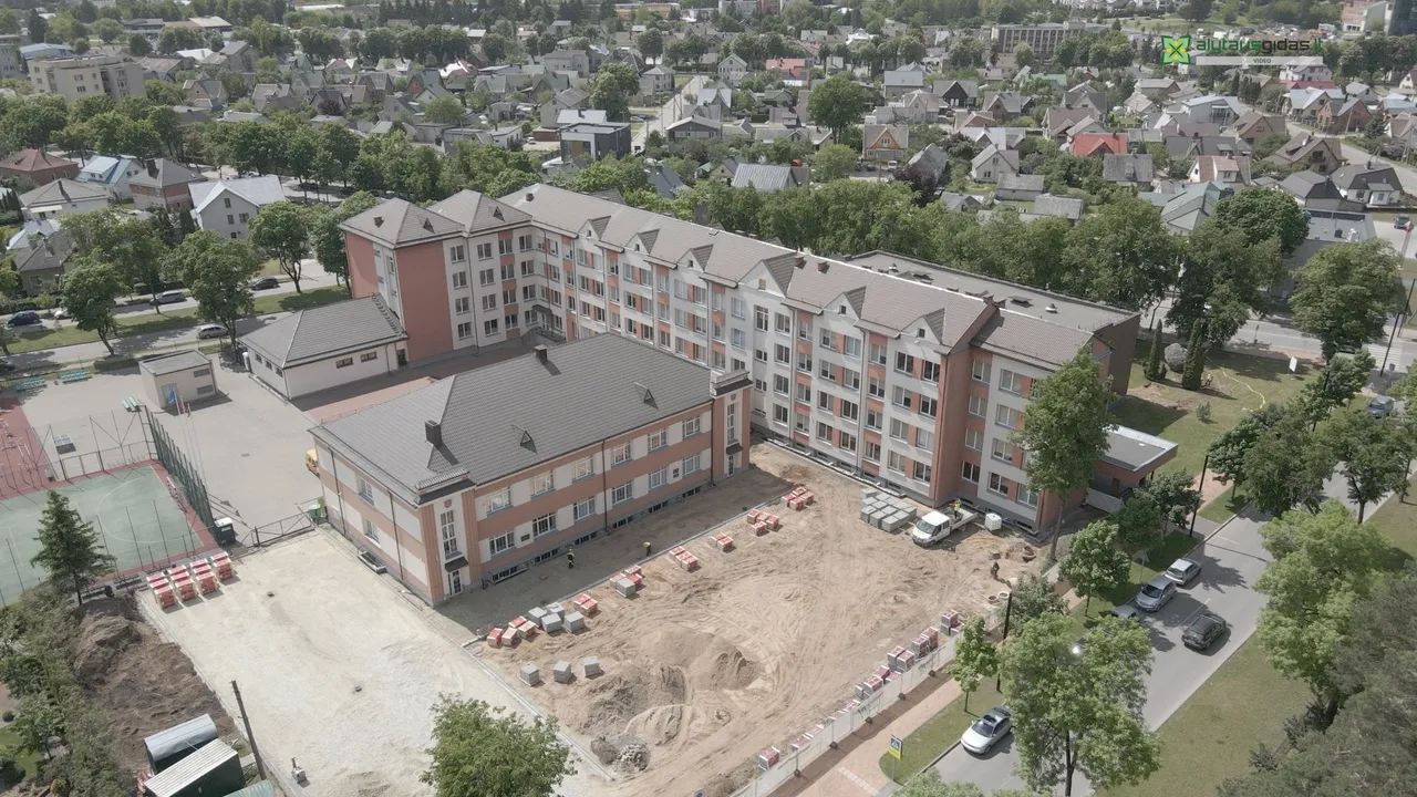 03 po reportazo00 00 28 27still006