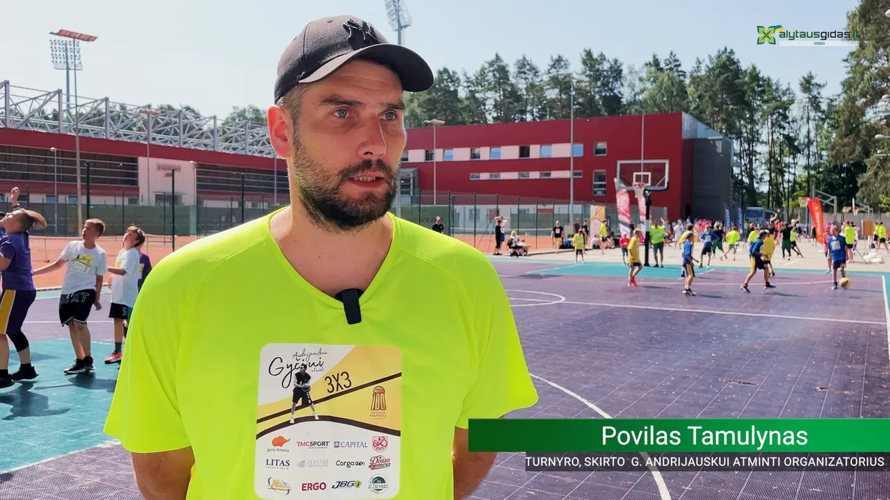 03 po reportazo00 00 36 36still131