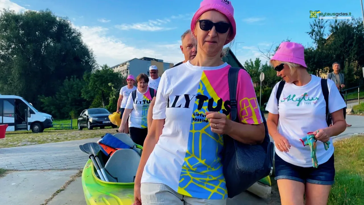 03 po reportazo00 00 39 32still160