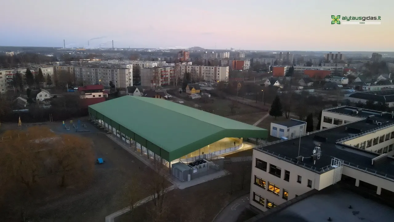 03 po reportazo00 00 46 24still097