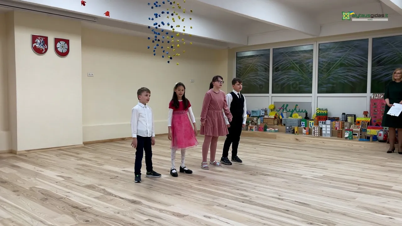 03 po reportazo00 01 08 00still073