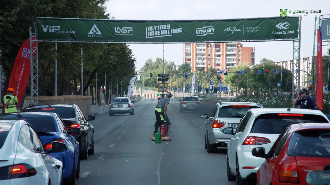 03 po reportazo00 01 08 20still211 jpg