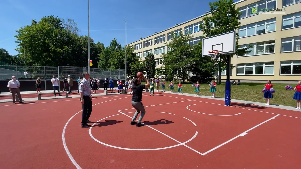 03 po reportazo00 01 32 41still022