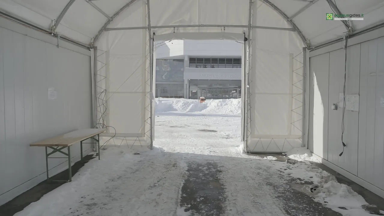 03 po reportazo00 01 35 08still089