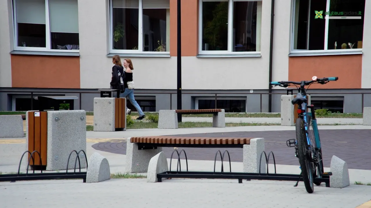 03 po reportazo00 02 05 28still225 jpg