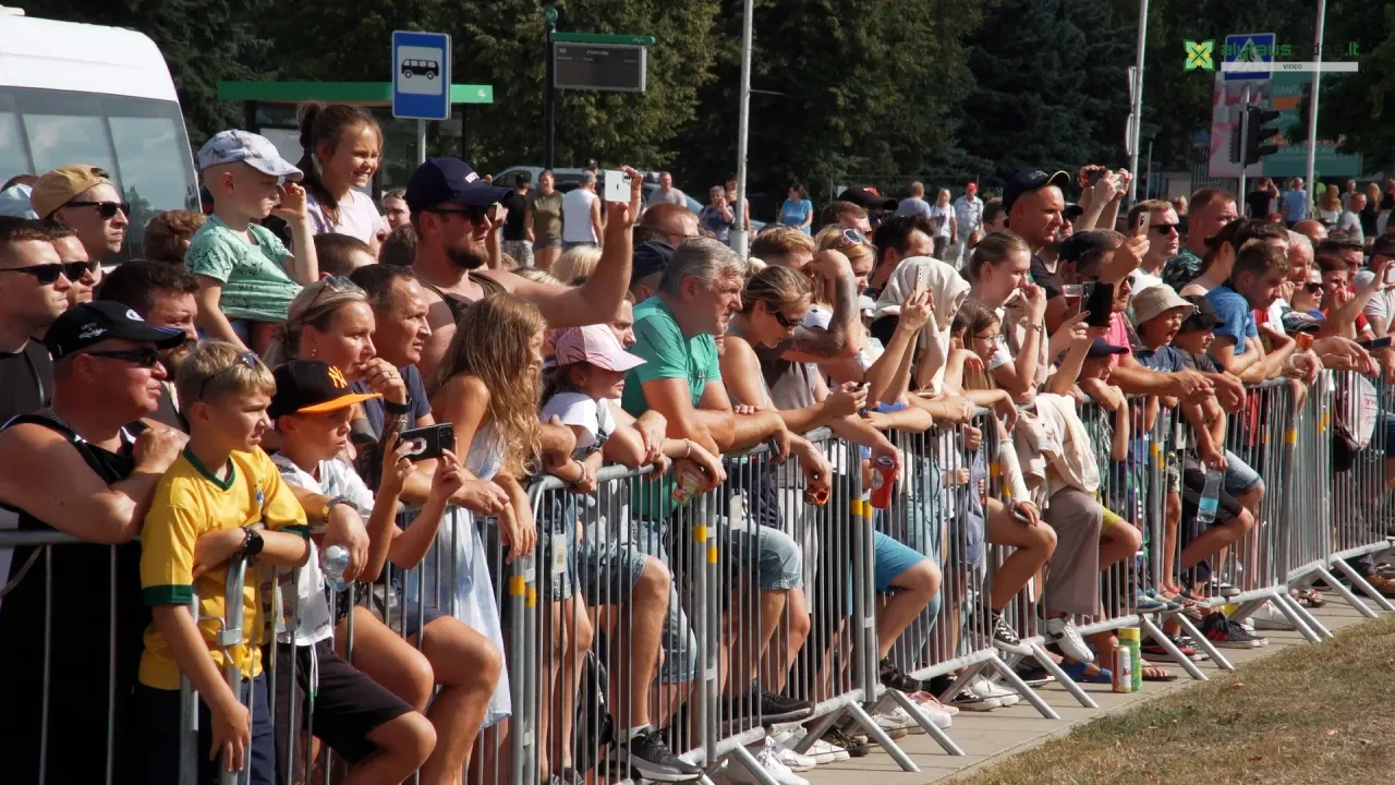 03 po reportazo00 02 06 41still207 jpg