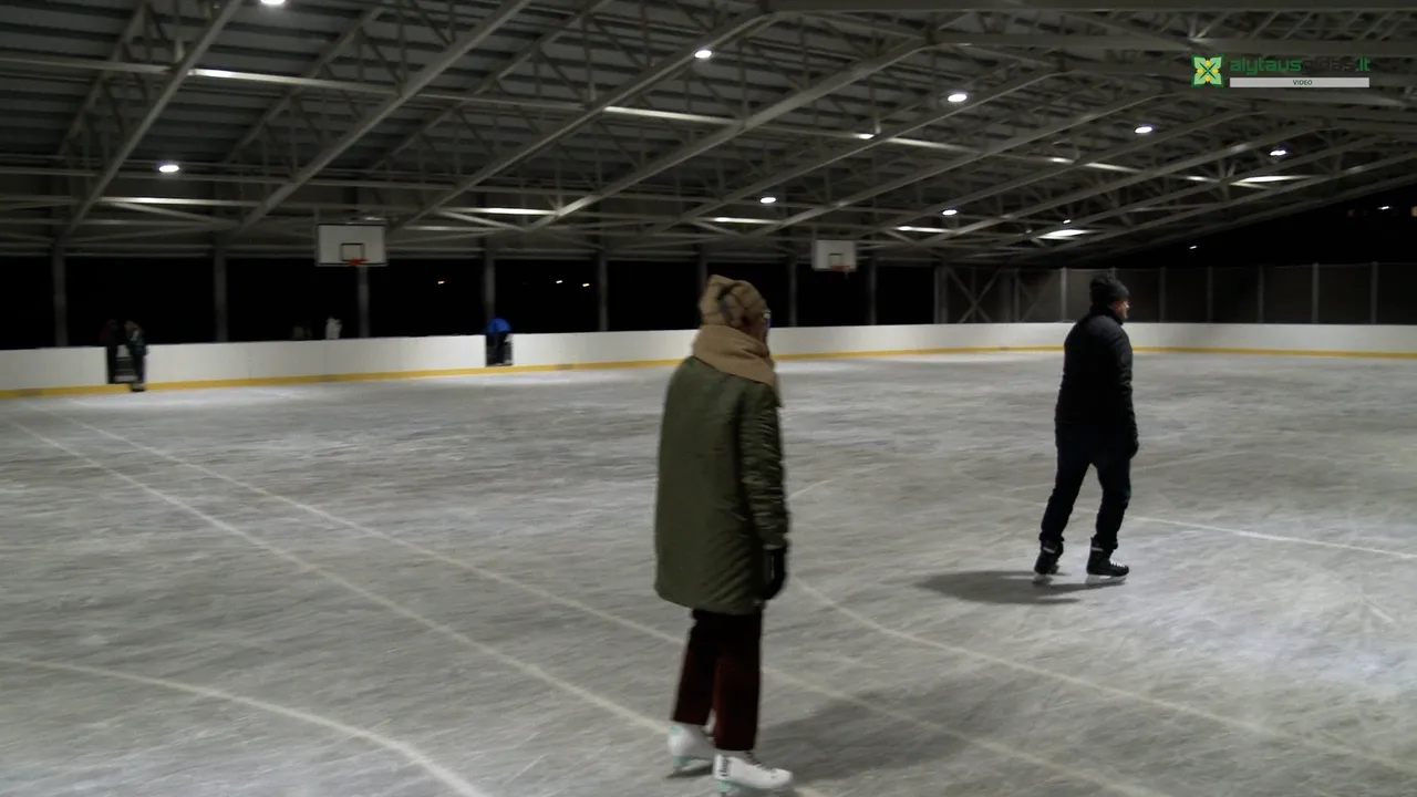 03 po reportazo00 02 10 45still098