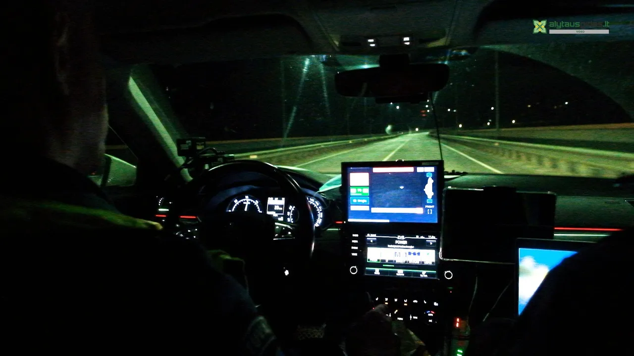 03 po reportazo00 02 15 40still061