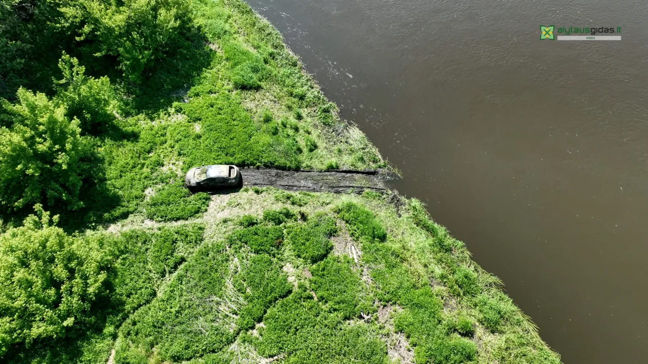 03 po reportazo00 02 19 10still109 jpg