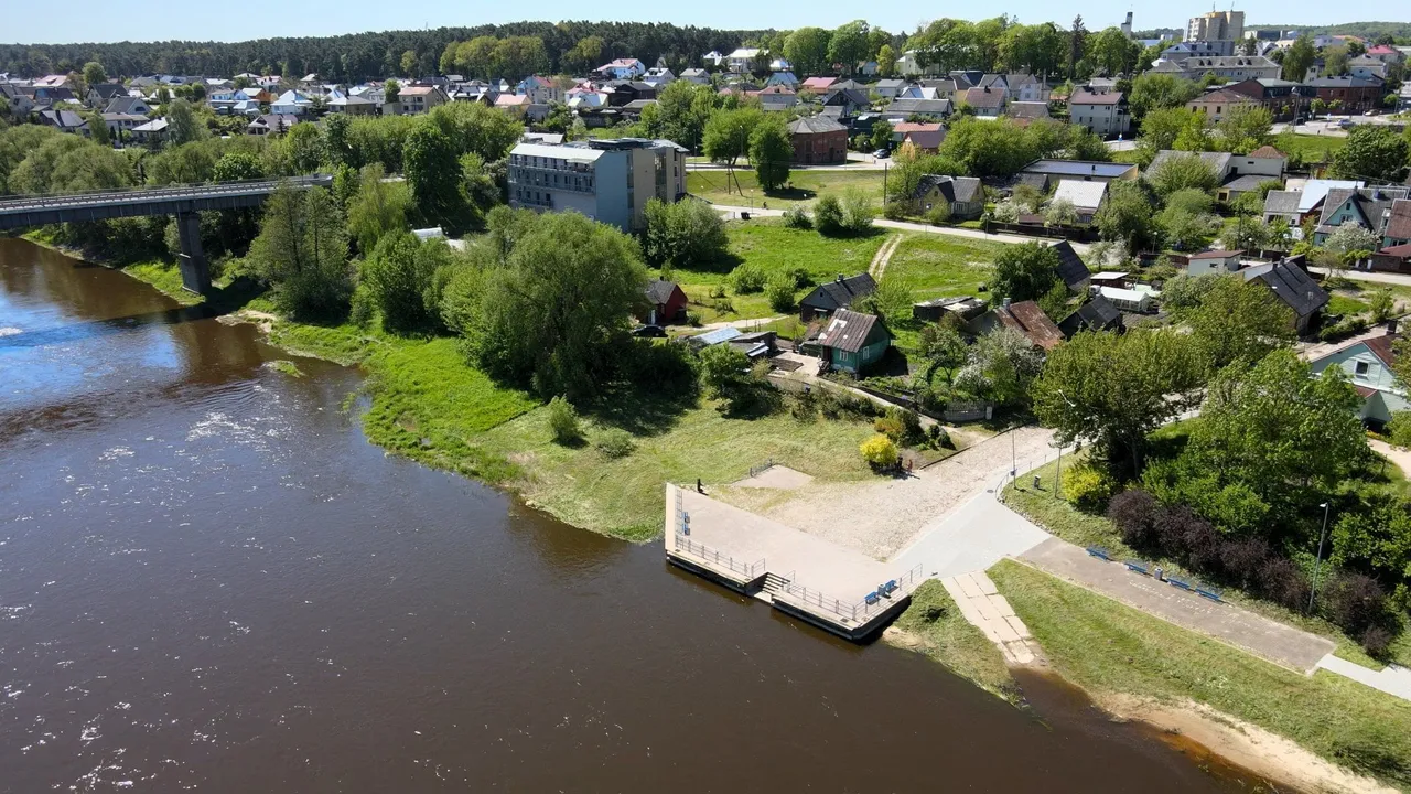 03 po reportazo00 02 30 42still136