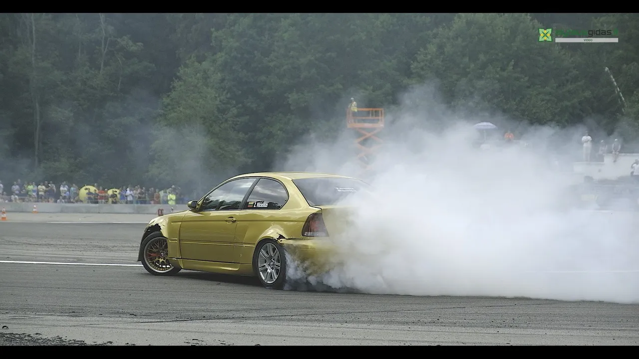 03 po reportazo00 02 32 43still013