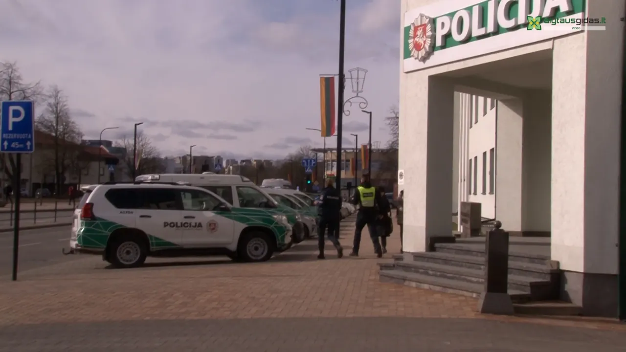 03 po reportazo00 02 40 42still062 jpg