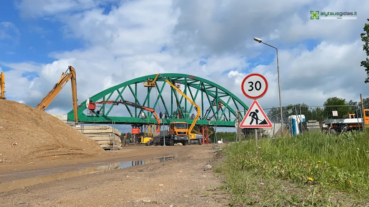 03 po reportazo00 03 10 03still009