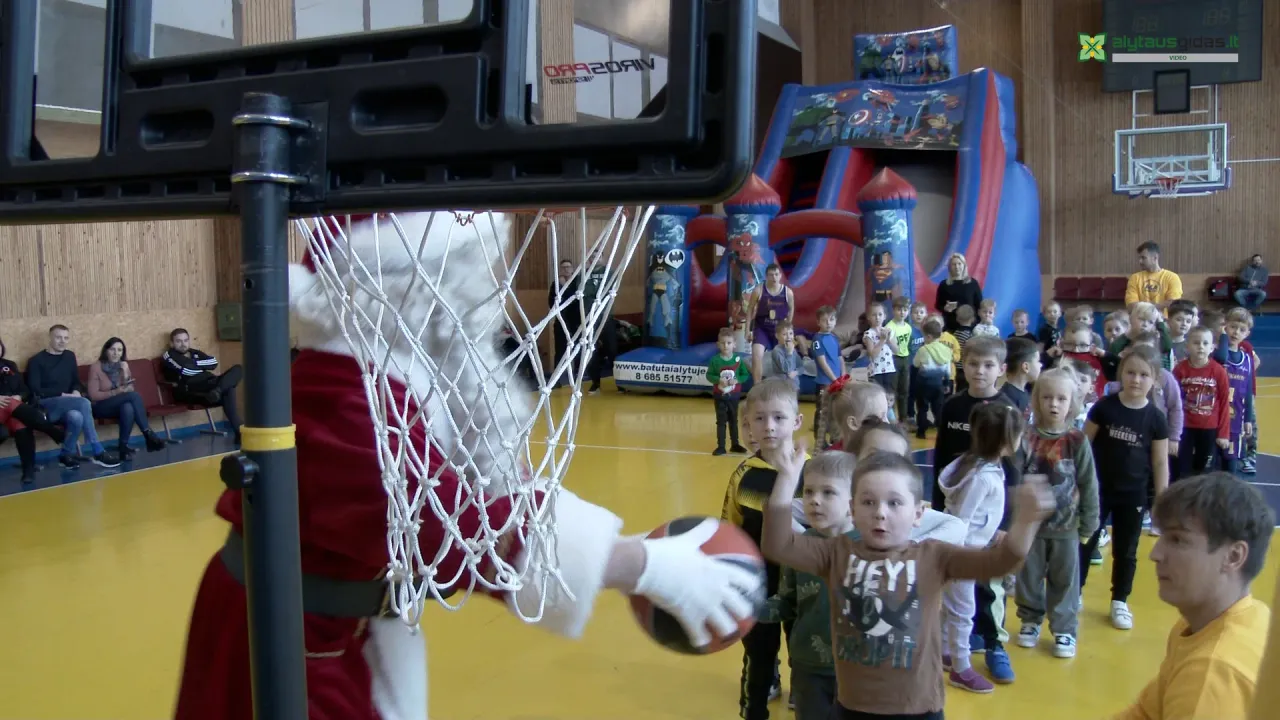 03 po reportazo00 03 18 33still043 jpg