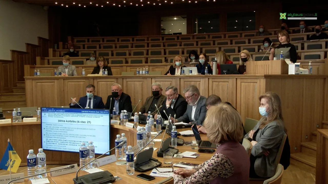 03 po reportazo00 04 22 18still031