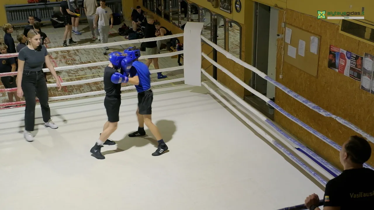 03 po reportazo00 04 23 16still259