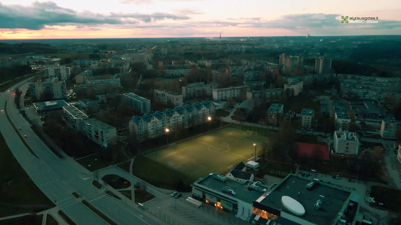 03 po reportazo00 04 35 07still017