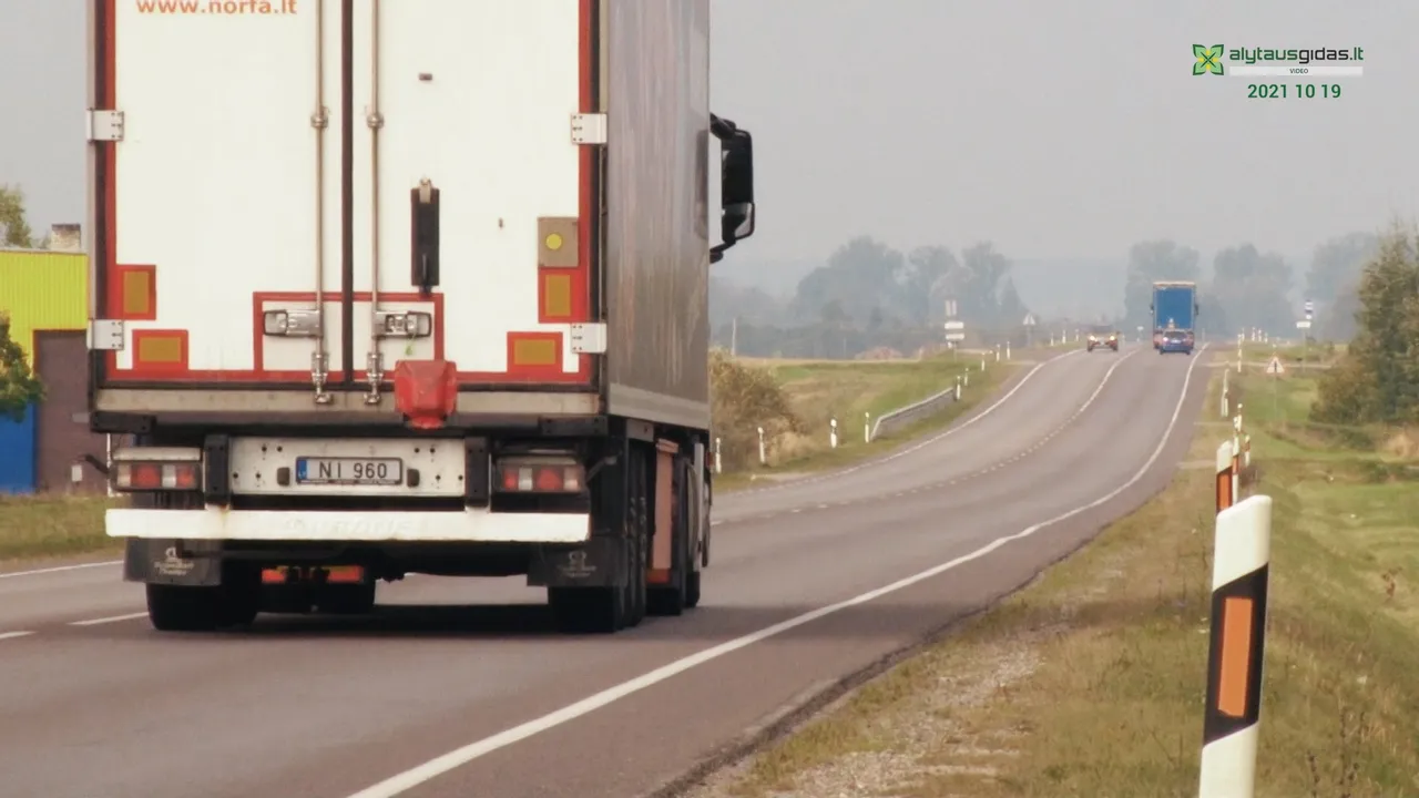 03 po reportazo00 15 34 36still064