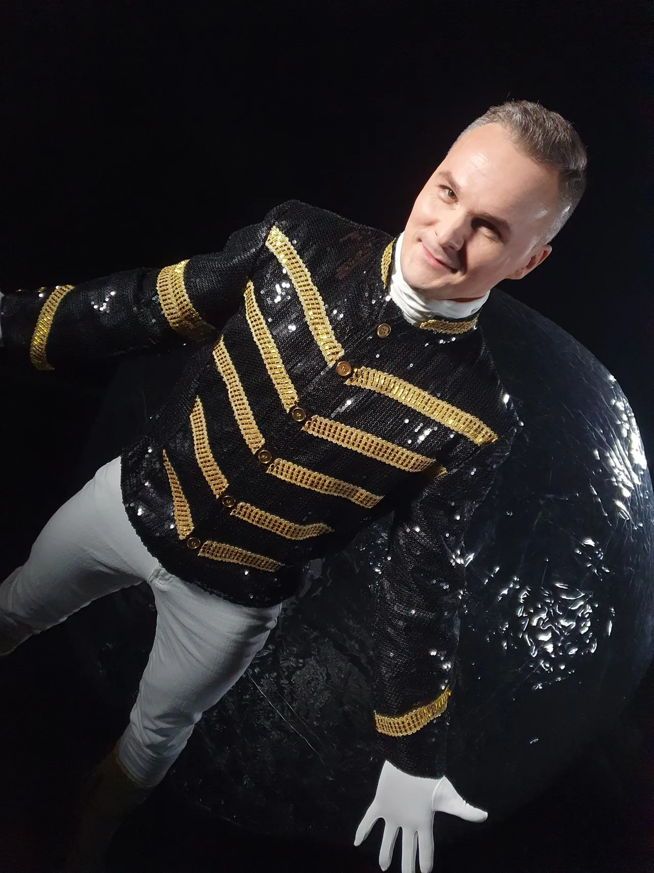 1 gleskevicius stiklo karoliukai scaled