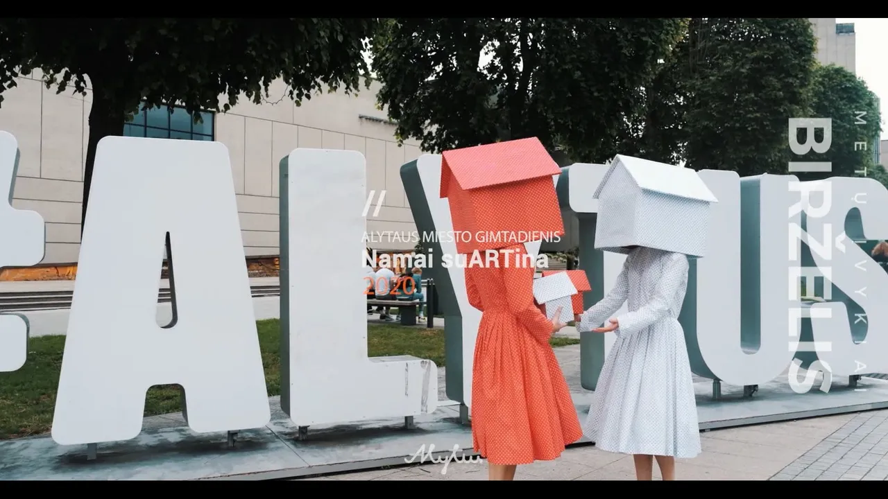 12 31 block postaqi00 07 03 10still018