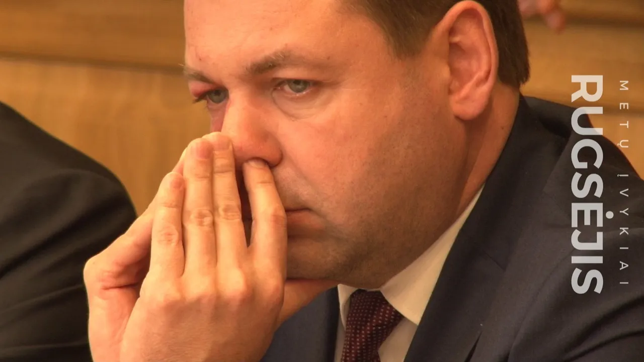 12 31 block postaqi00 09 57 09still023