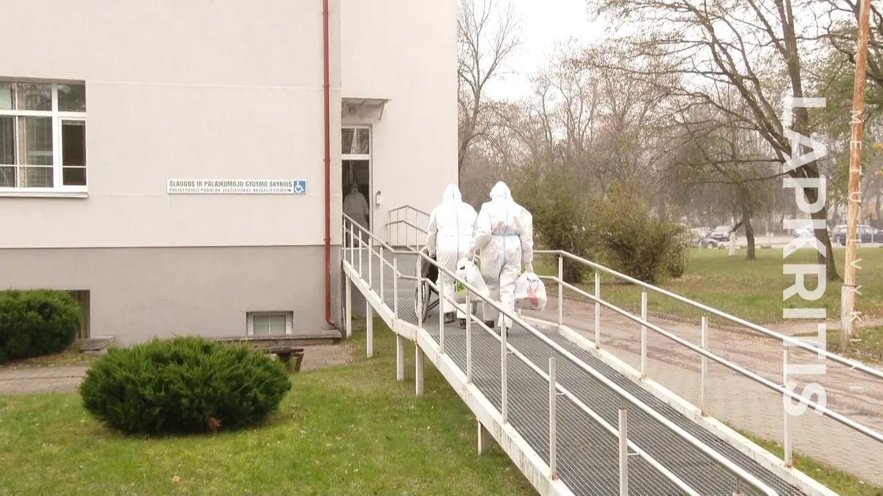 12 31 block postaqi00 13 20 40still026