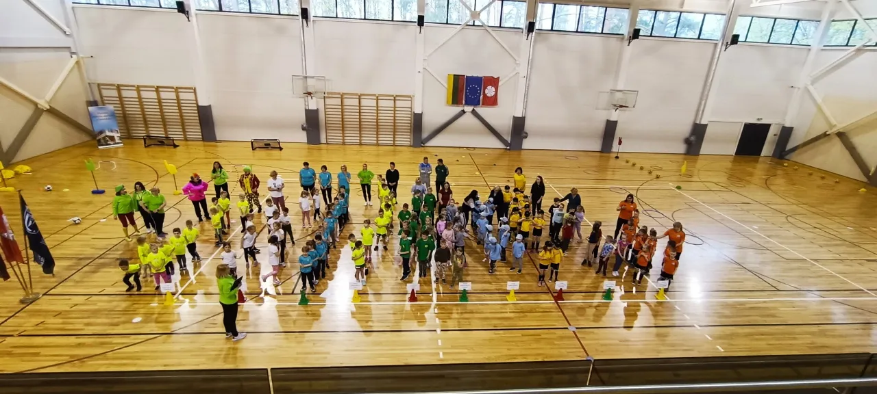 1651852816400 scaled