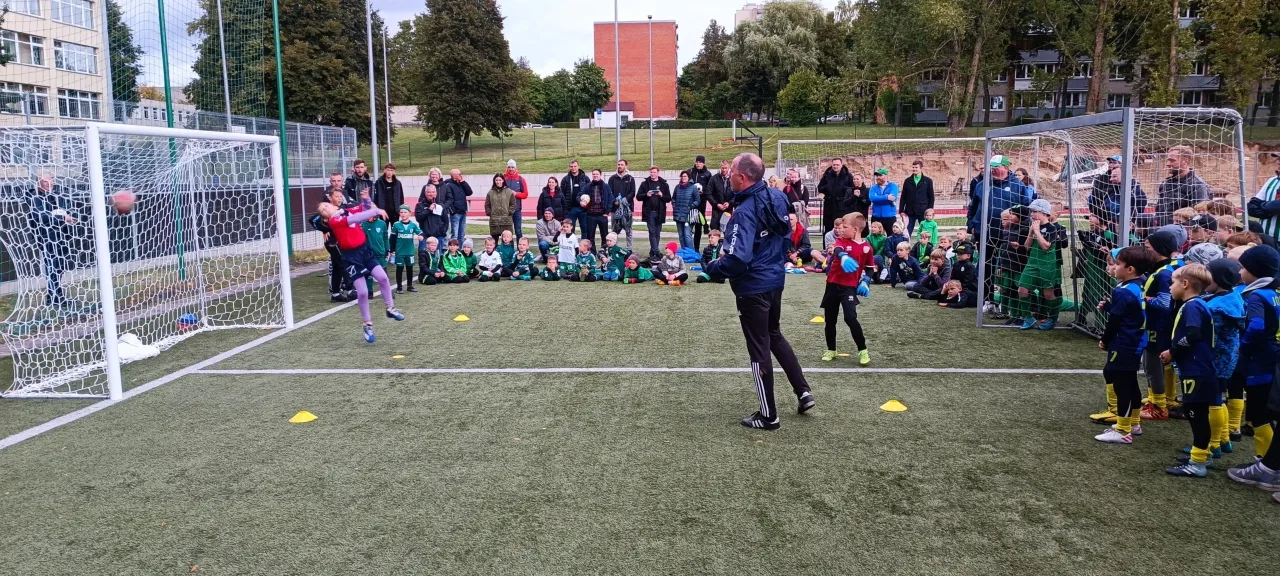 1663425149096 scaled