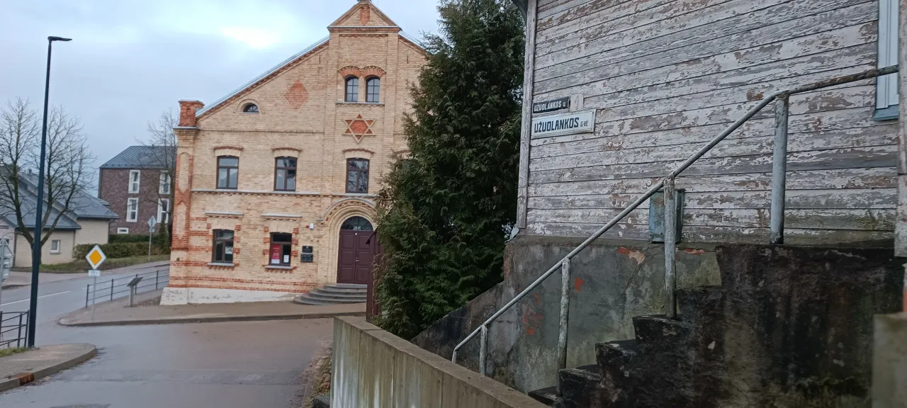 1675780692408 scaled