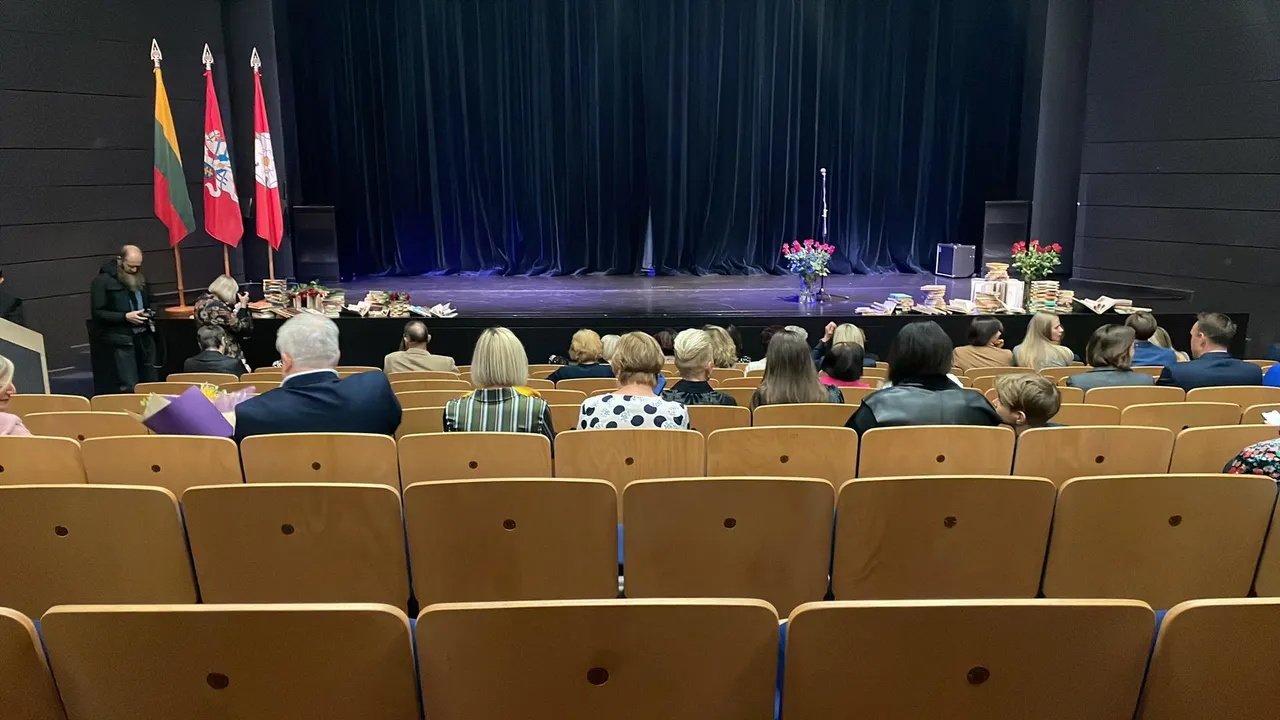 384546148 322760143630609 5754398982991744484 n