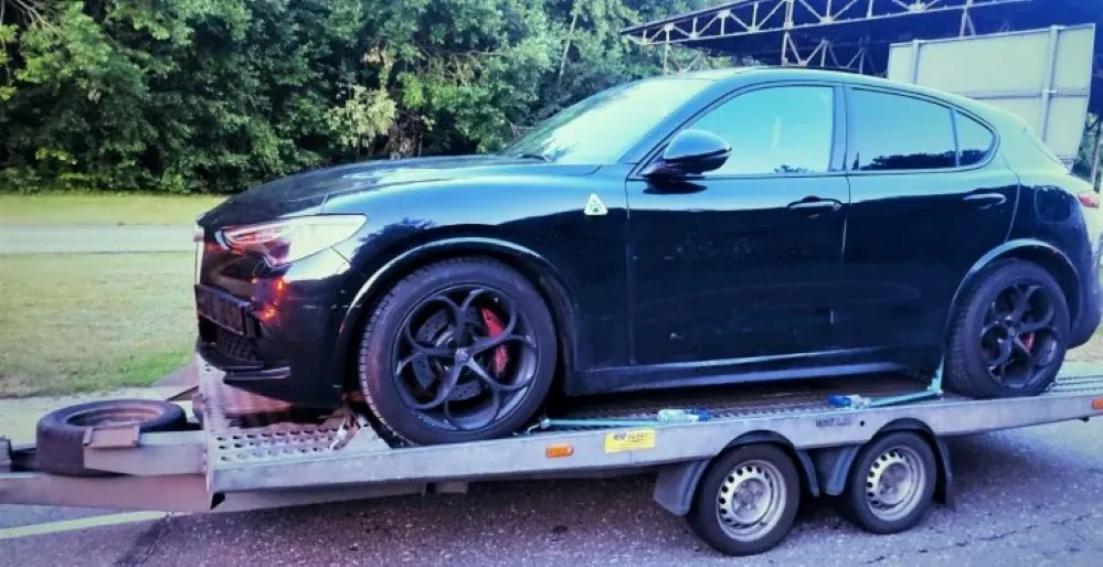 alfa481 819523475d4b4c8b00409d6cc0999bb6ss jpg