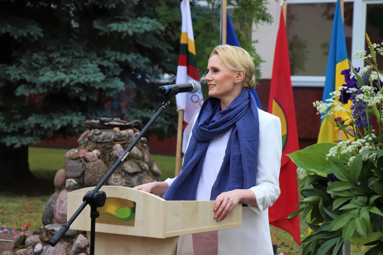 alytaus rajono savivaldybes mere rasa vitkauskiene dziaugesi matydama tiek daug jaunu veidu scaled