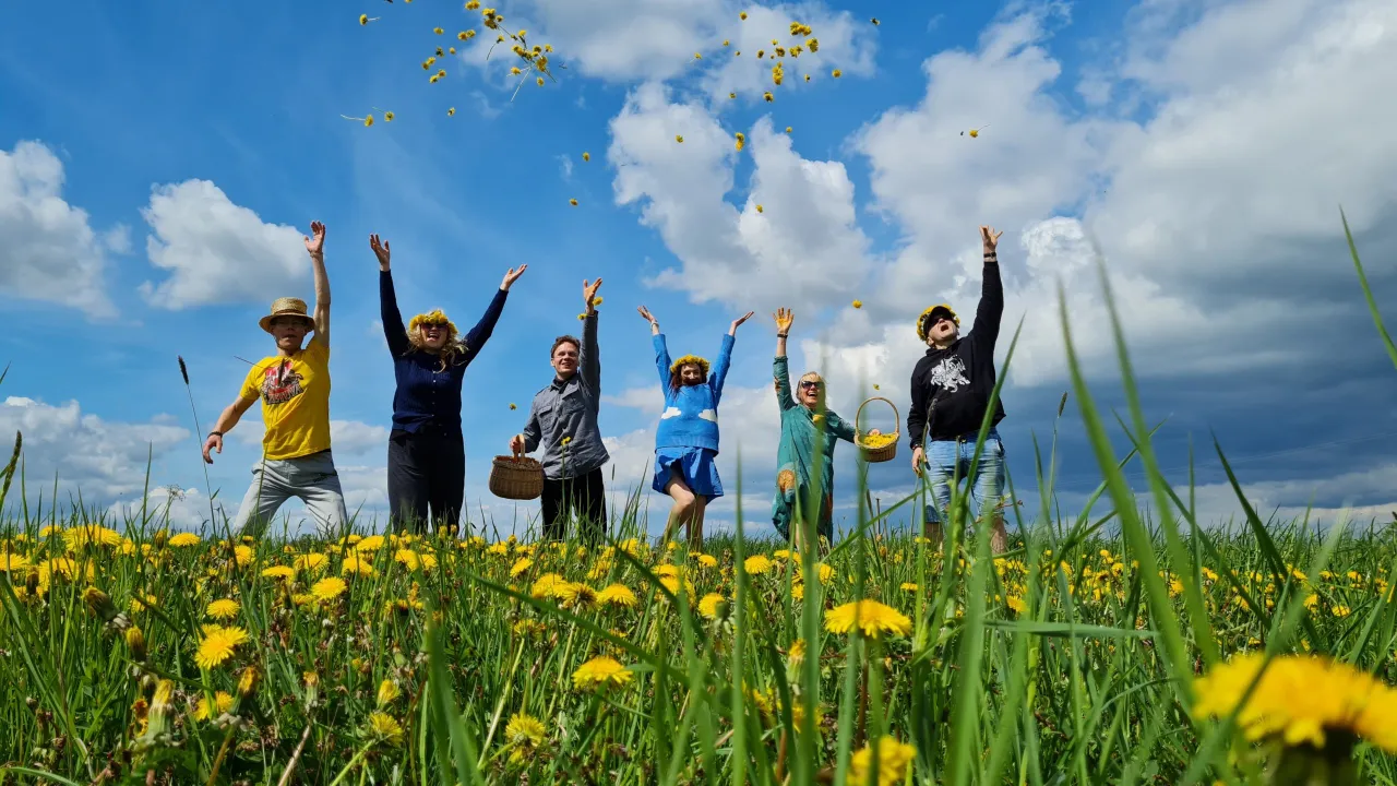alytaus sveikuoliai pieniu lauke scaled