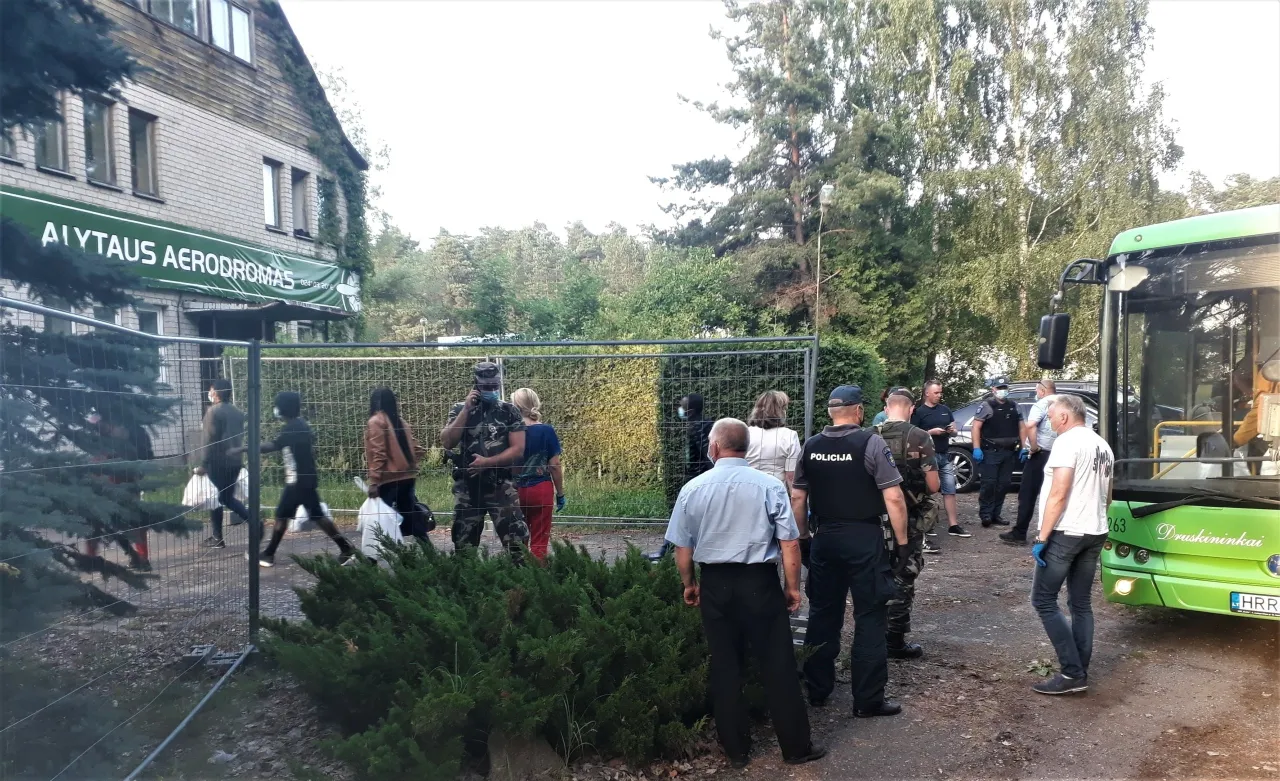 aoronele20210703 203541 scaled