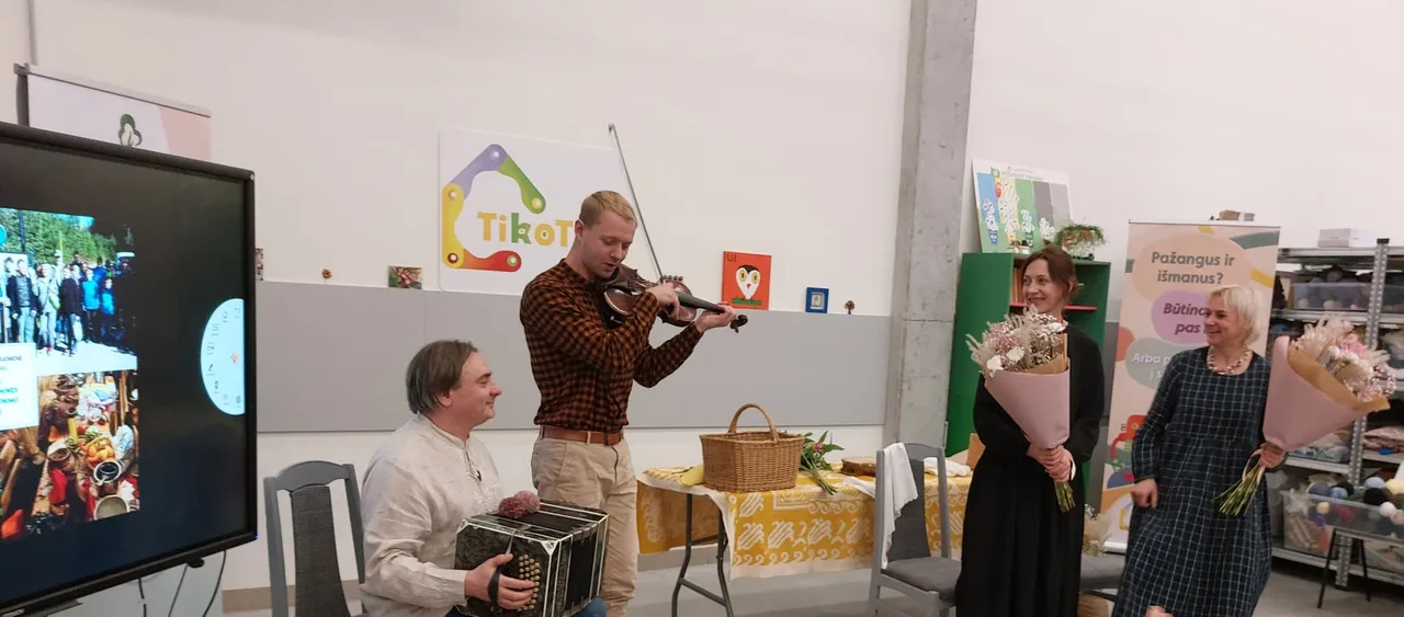 ara261158004 239509738277045 5950273652107531887 n