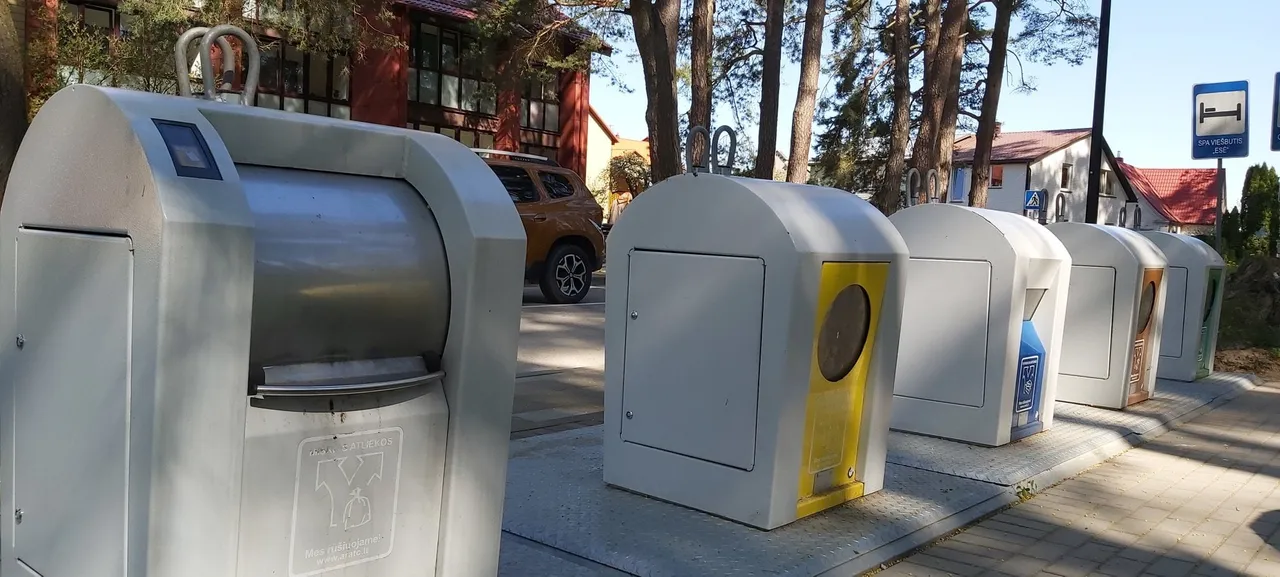 birstonas konteineriu aikstele 1