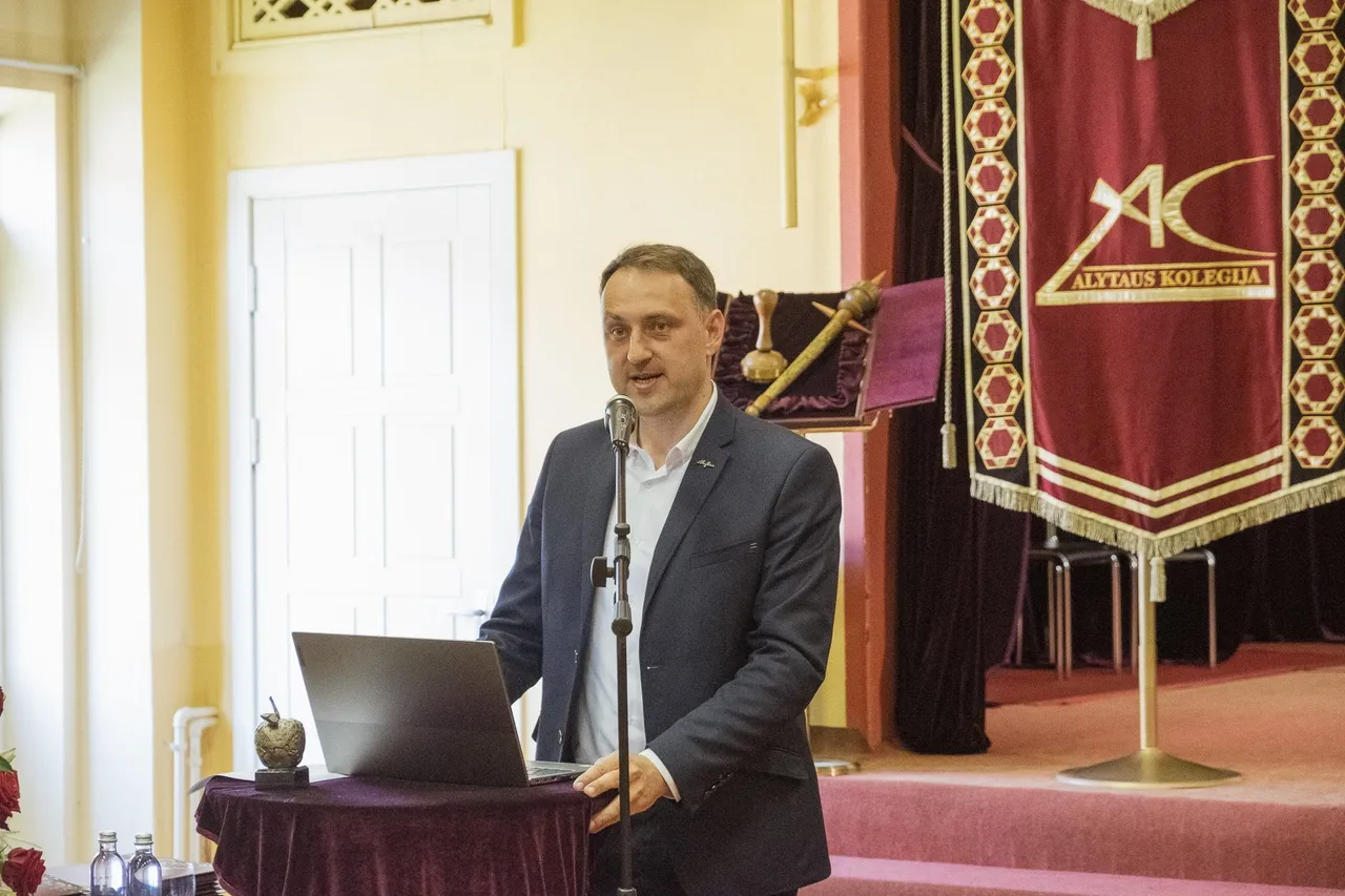 ces289001612 411150557708929 4138526803251727979 n