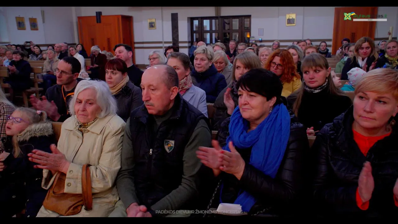 clip000200 19 41 47still011