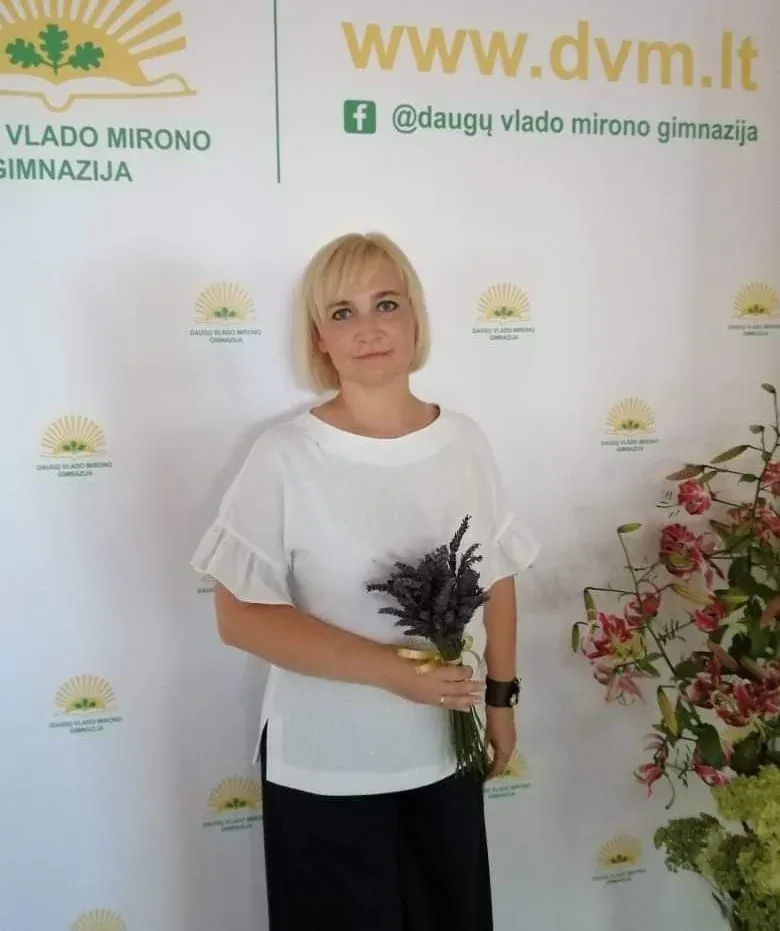 daugu vlado mirono gimnazijos lietuviu kalbos ir literaturos mokytoja metodininke gitana ivanauskiene jpeg