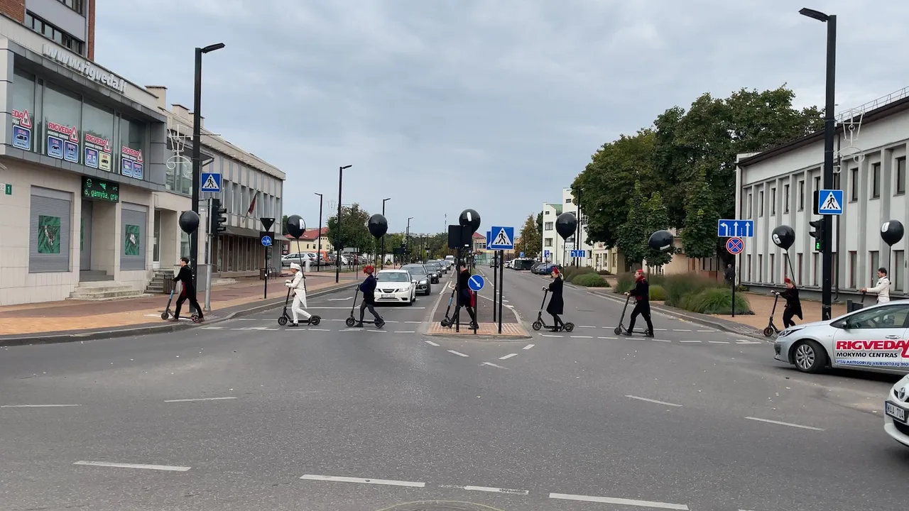 dji 027200 00 43 19still007