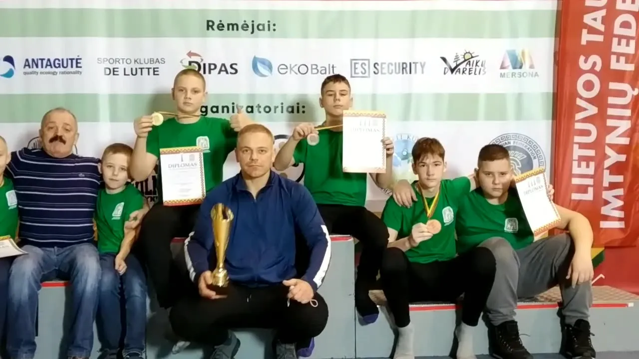 donk255163592 1139966876537270 9137736737655607731 n